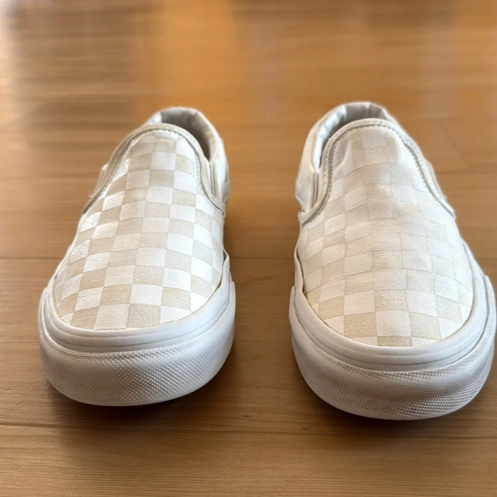 VANS CLASSIC CHECKERBOARD SLIP ON CANVAS SKATE SHOE CREAM WHITE SIZE M:5 W:6.5
